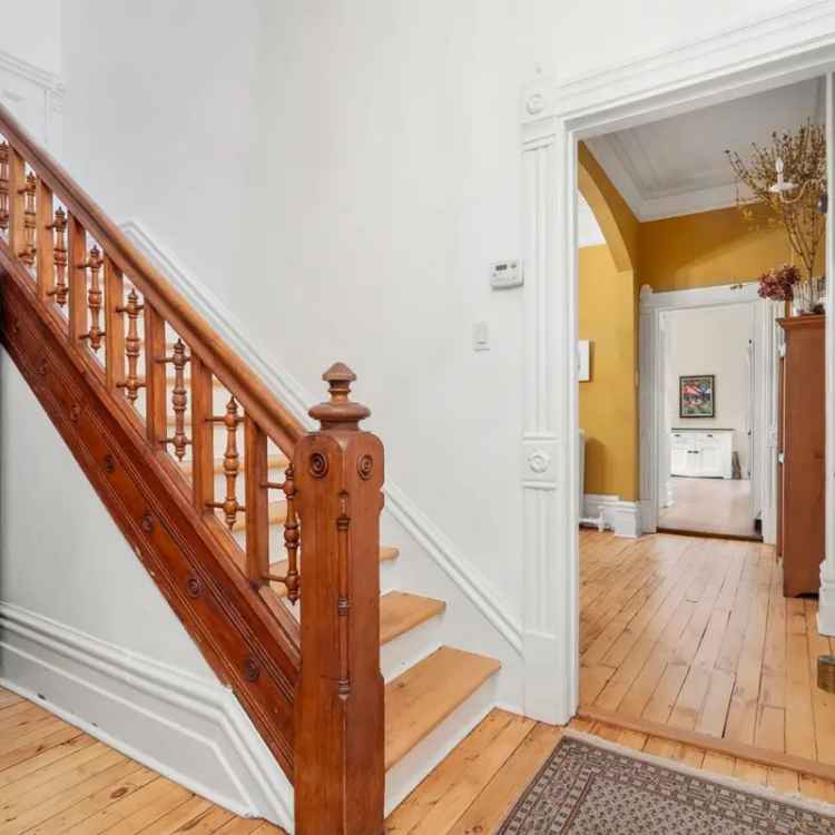 4 Bedroom Victorian Townhouse near Downtown Montreal