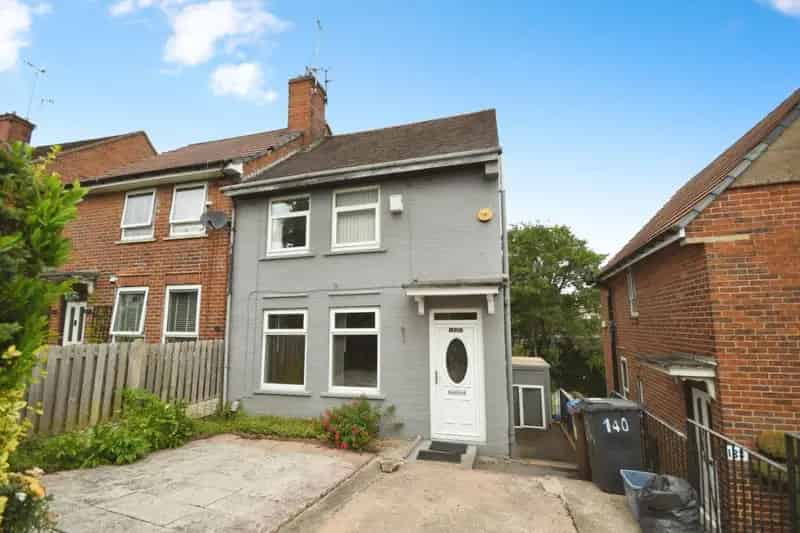 3 Bedroom Semi-Detached House for Sale Southey Green