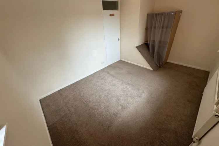 One Bedroom House Kidderminster Modern Fitted Kitchen Parking