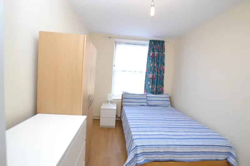 1 Bedroom Flat Share near Bromley-By-Bow Tube