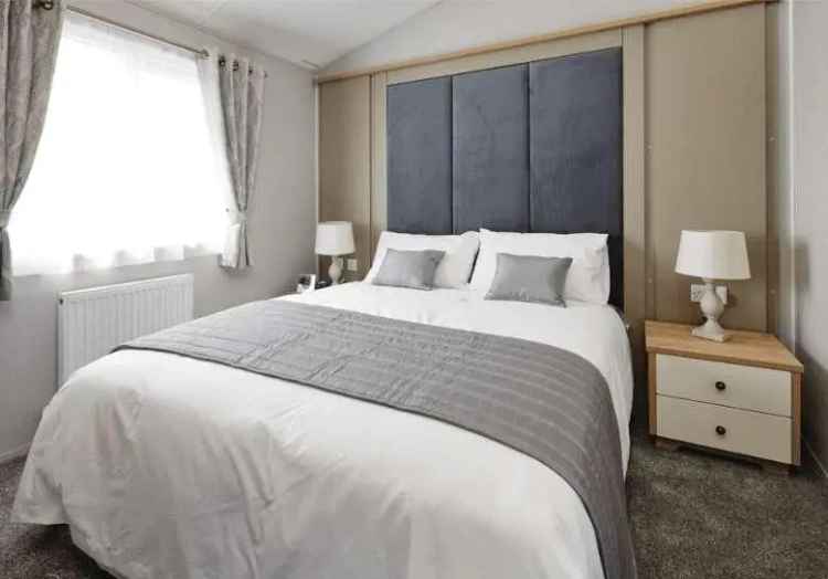 2 Bed Lodge for Sale in Staxton Vale