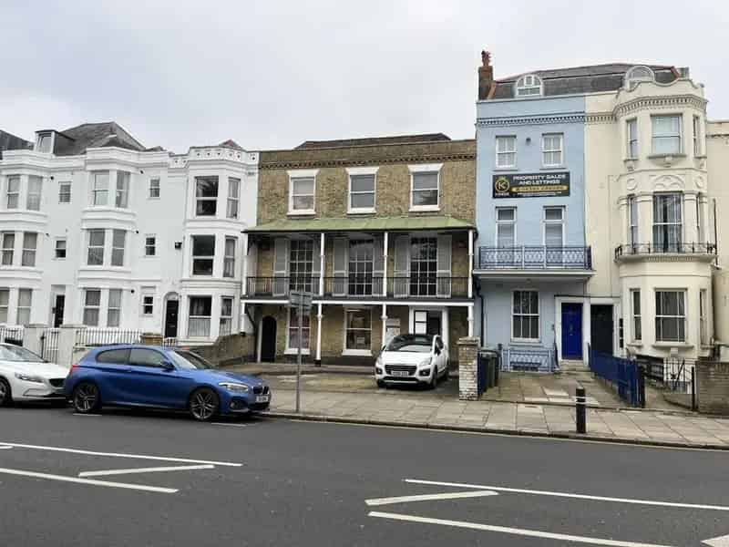 Period Office Building To Let in Portsmouth City Centre