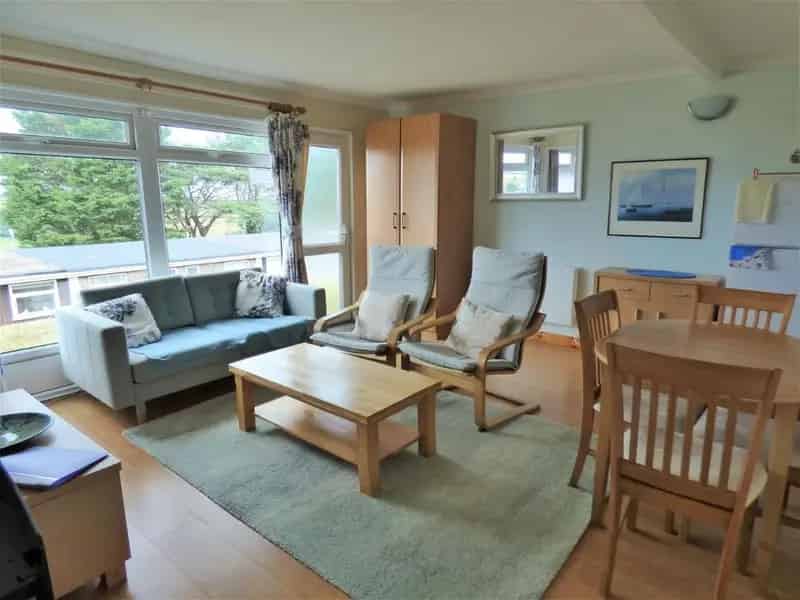 2 Bed End Terraced Chalet for Sale