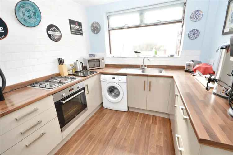 House For Sale in Leeds, England