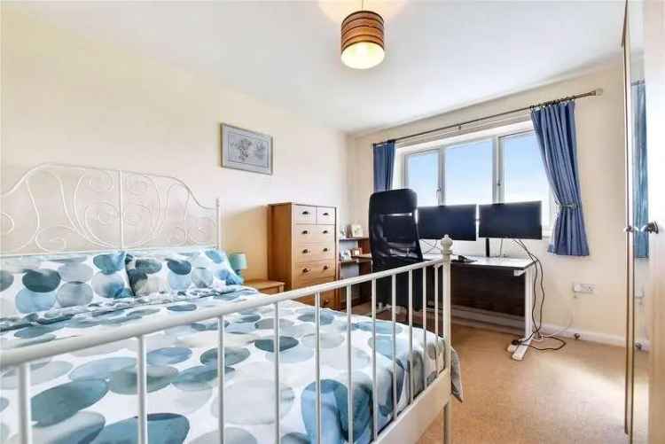 4 Bed Detached House for Sale in Ombersley