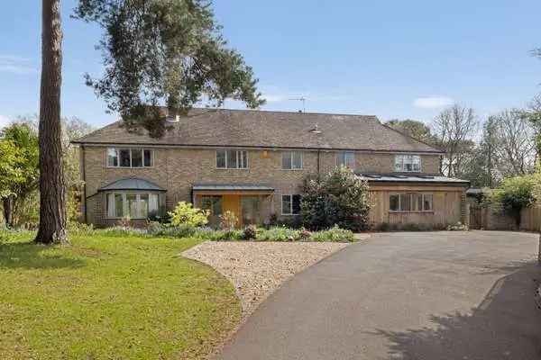 Family Home with Pool and Large Garden Near Farnham