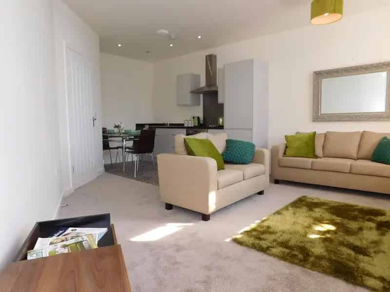 2 Bedroom Furnished Apartment Bradford City Centre