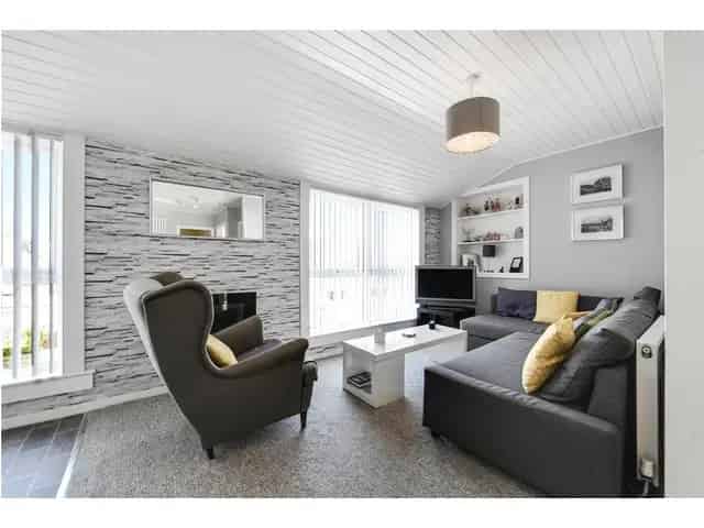 2 Bedroom Flat for Sale in Largs