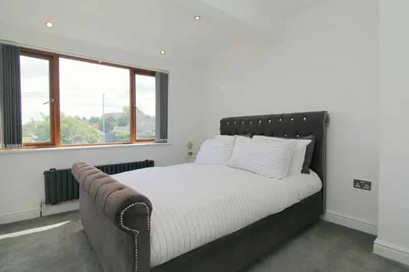 3 Bed Semi-Detached House for Sale