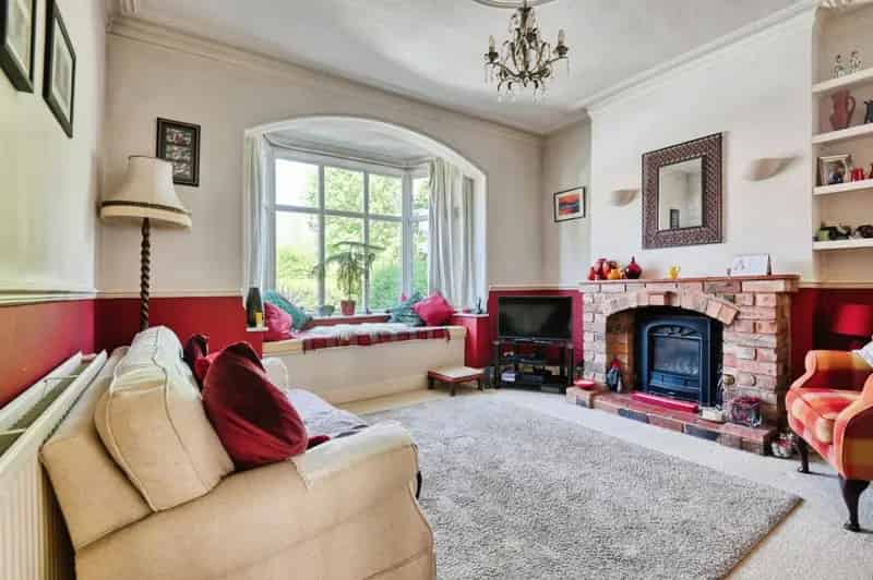 4 Bedroom House For Sale Near Plantsbrook School
