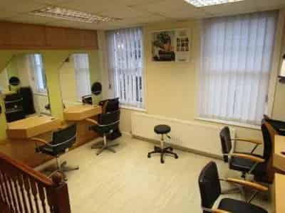 High Street Hairdressers and Beauty Salon