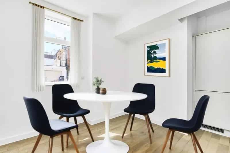 Brand New 2 Bed 2 Bath Apartment Near Train Station