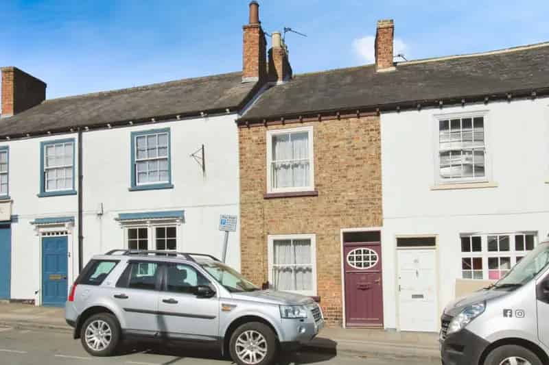 2 Bedroom Grade II Listed Cottage Ripon City Centre