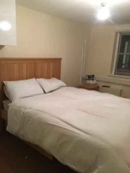 Double Room near Thames  Oval Vauxhall Central London