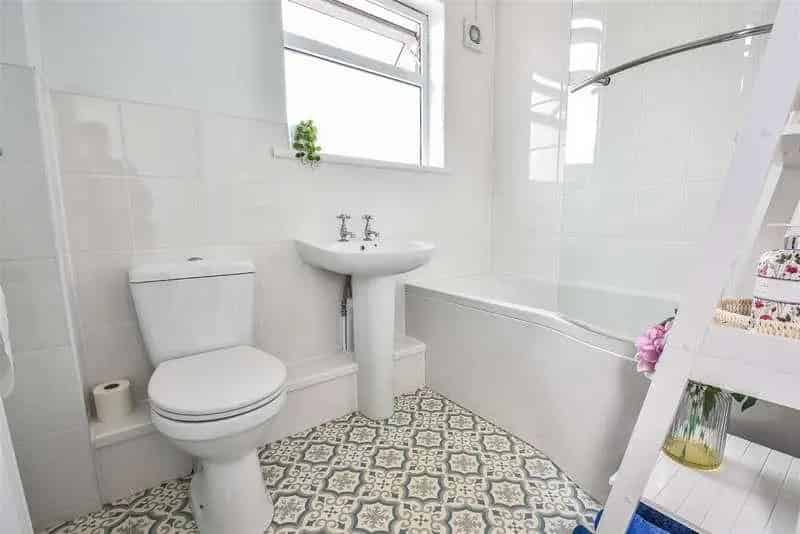 3 Bed Semi-Detached House for Sale