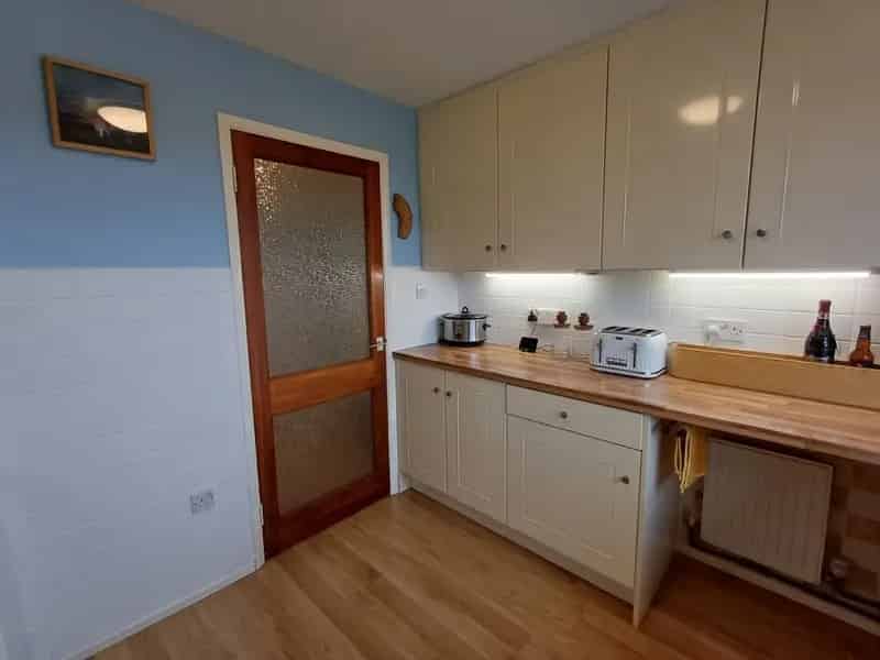 2 Bedroom Flat To Rent Available June 13 2025