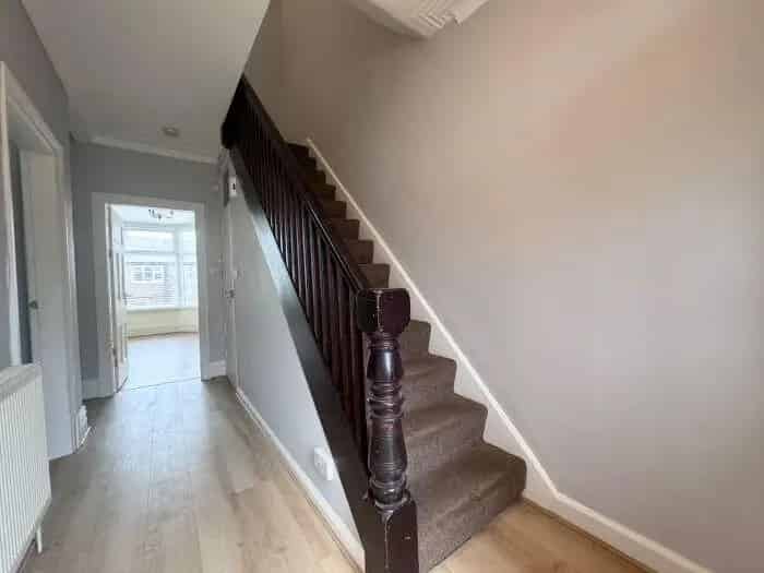 3 Bedroom Semi Detached House with Parking