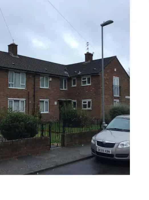 1 bed flat in Westhead