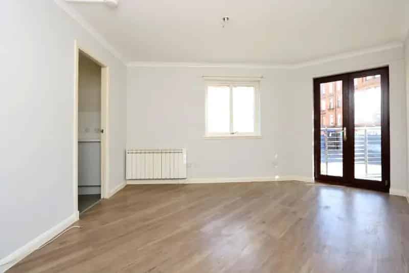 2 Bedroom Flat to Rent in St Georges Cross Glasgow