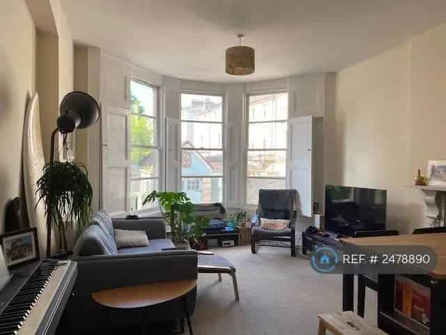 1 Bedroom Flat near Whiteladies Road Bristol