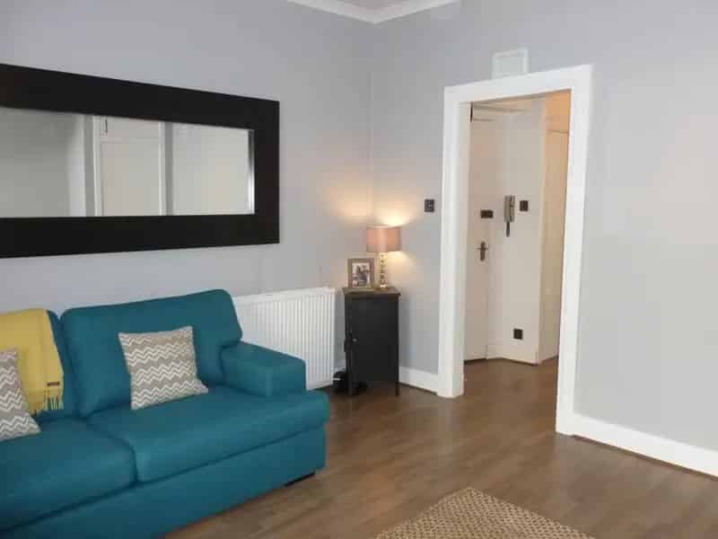 One Bedroom Flat near Union Street - Newly Upgraded