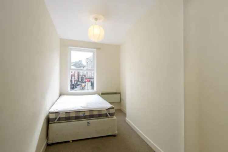 3 Bedroom Student Flat Available September 2025