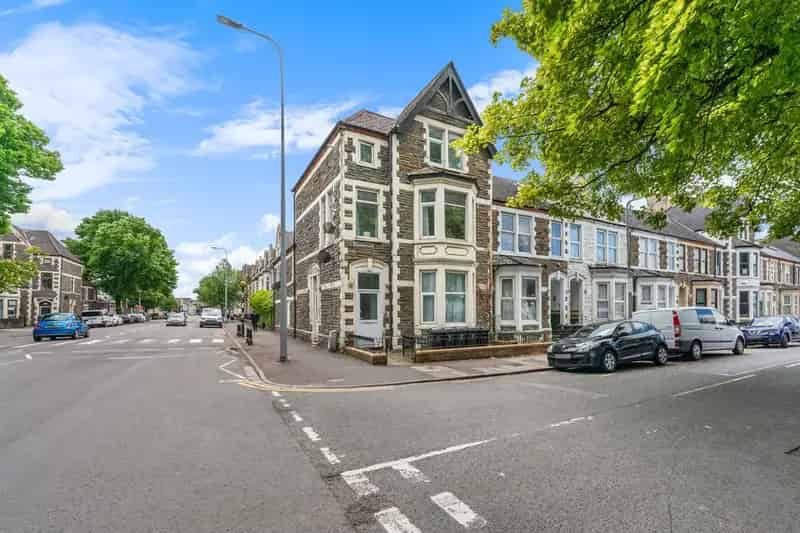 Studio Apartment Cardiff City Centre - Working Professional