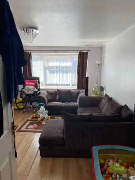 Flat For Rent , Rushmoor, England
