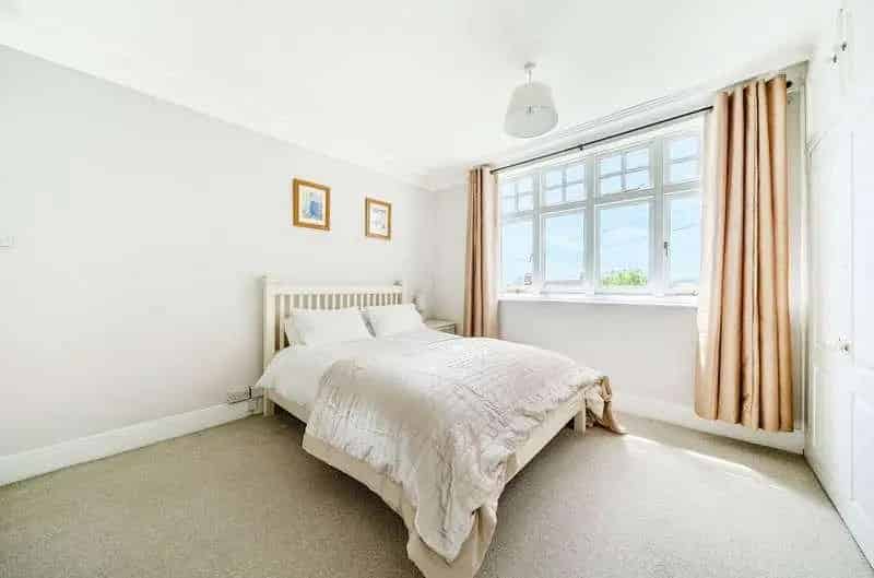 5 Bed Edwardian River View Family Home
