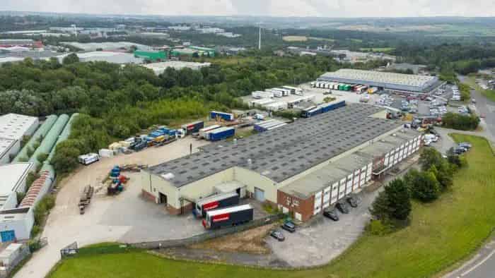 Large Warehouse 6.4 Acres 8 Loading Doors M1 A38 Access