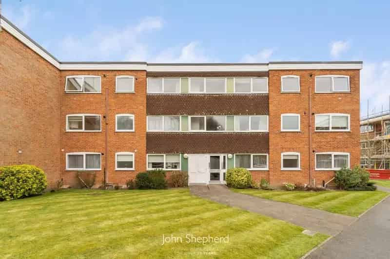 2 Bedroom Flat for Sale