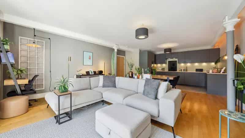Stunning One Bedroom Loft Apartment Glasgow City Centre