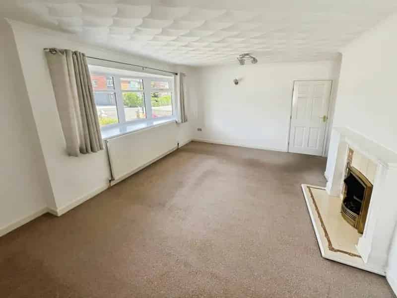 3 Bedroom Detached Bungalow For Sale in Bawtry