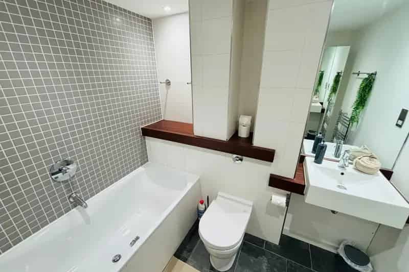 Beetham Tower Apartment  River Views 2 Beds 2 Baths Secure Parking