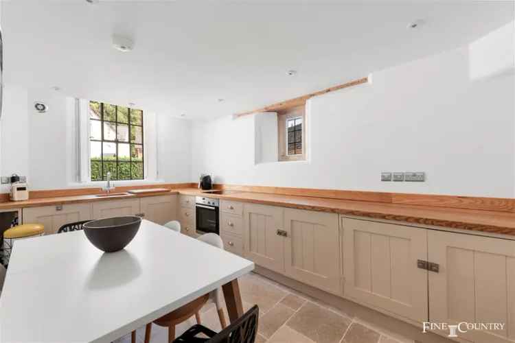 2 Bedroom Grade II Listed Cottage Langham