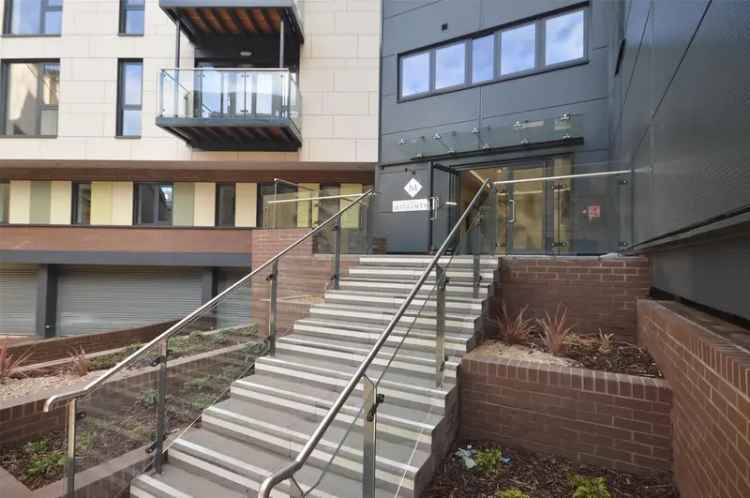 Studio to Rent - Tenant Fees Apply