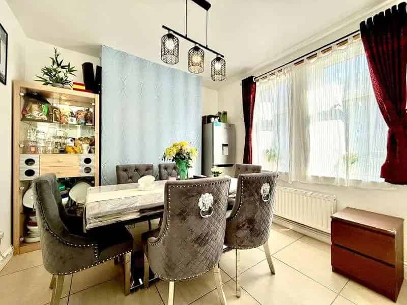 3 Bed House for Sale Newport Perfect for First Time Buyers