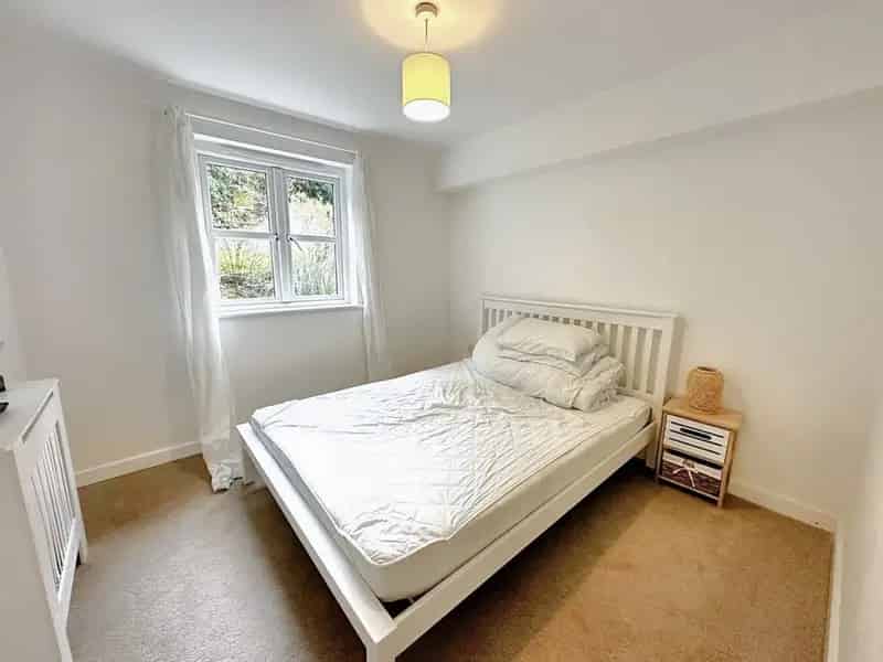 1 Bedroom Flat for Sale near Penryn Town Centre