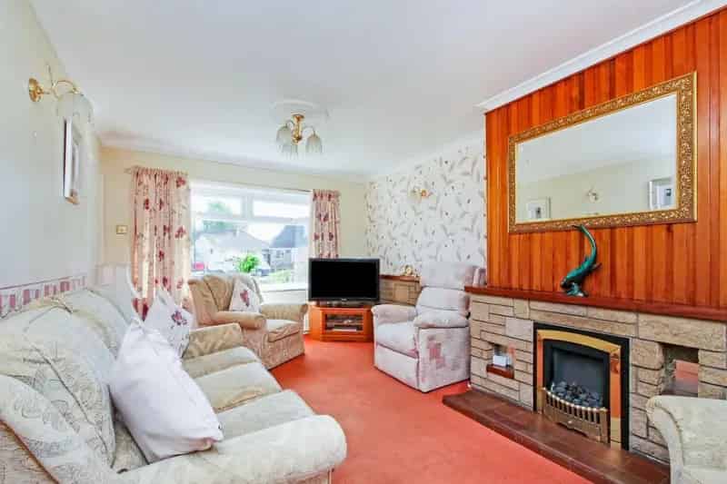 3 Bedroom Dormer Bungalow For Sale