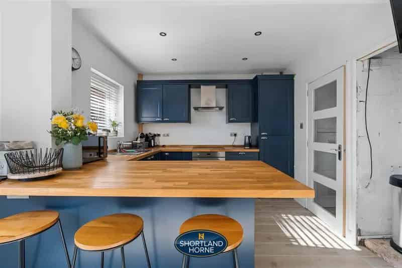 3 Bedroom Semi Detached House to Rent Allesley Village