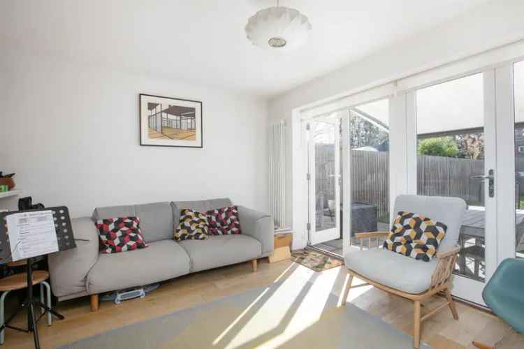 3 Bedroom House with Study and Garden Near Nunhead and Peckham