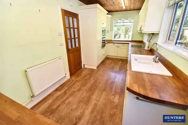 5 bedroom House
 For Sale