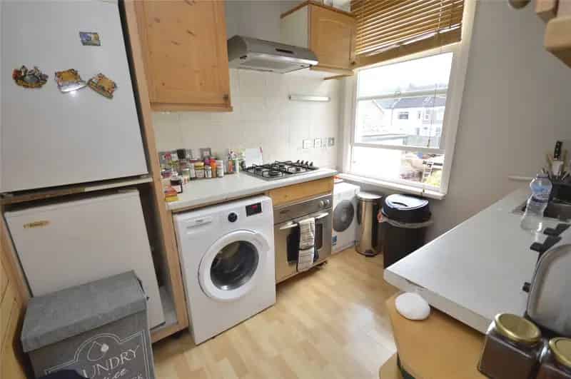 1 Bedroom Flat Tooting Broadway - Fully Furnished