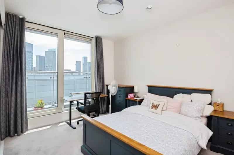 2 Bed Furnished Apartment Leftbank Manchester 2 Parking Spaces
