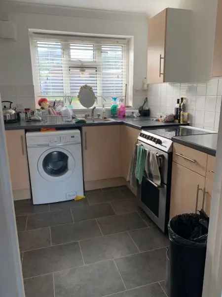 Flat For Rent in Dartford, England