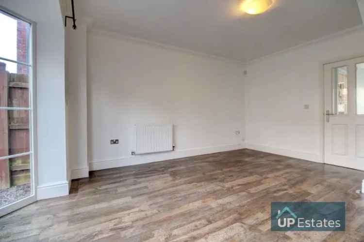 3 Bedroom End Terrace House to Rent