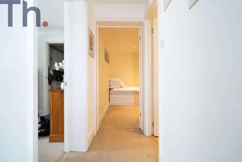 2 Bed Flat for Sale Shanklin Isle of Wight Sea Views