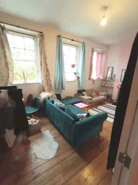 Flat For Rent in Bath, England