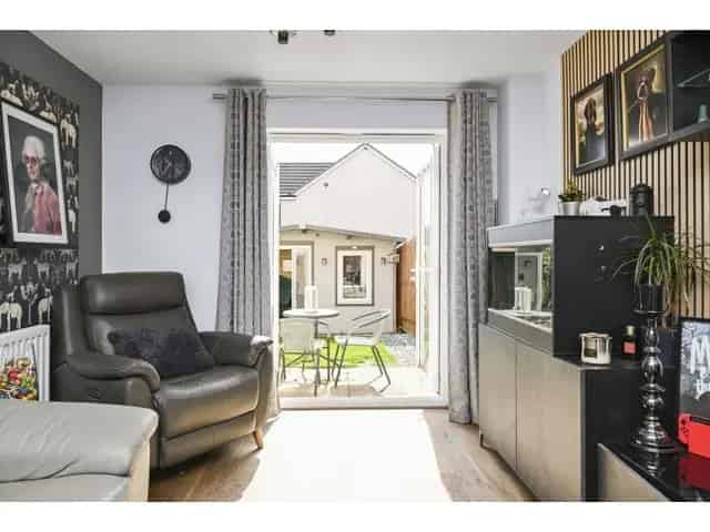 3 Bedroom End Terraced House for Sale