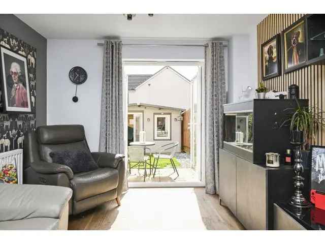 3 Bedroom End Terraced House for Sale